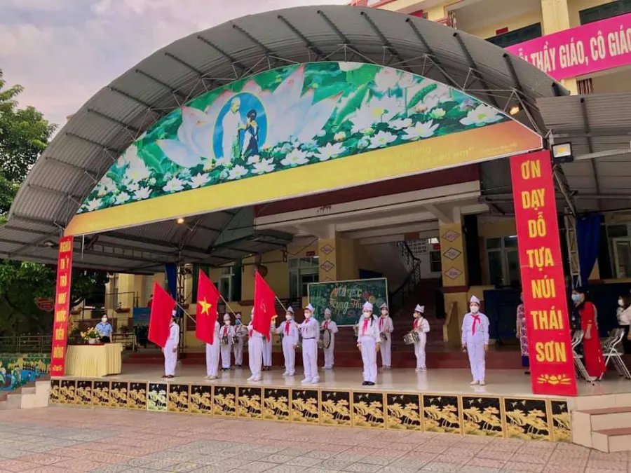 Trường Tiểu Học Đức Xuân