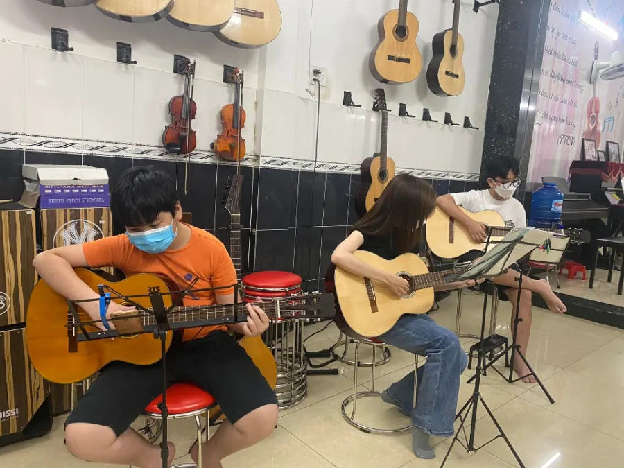 Trung Tâm Âm Nhạc Hello Music