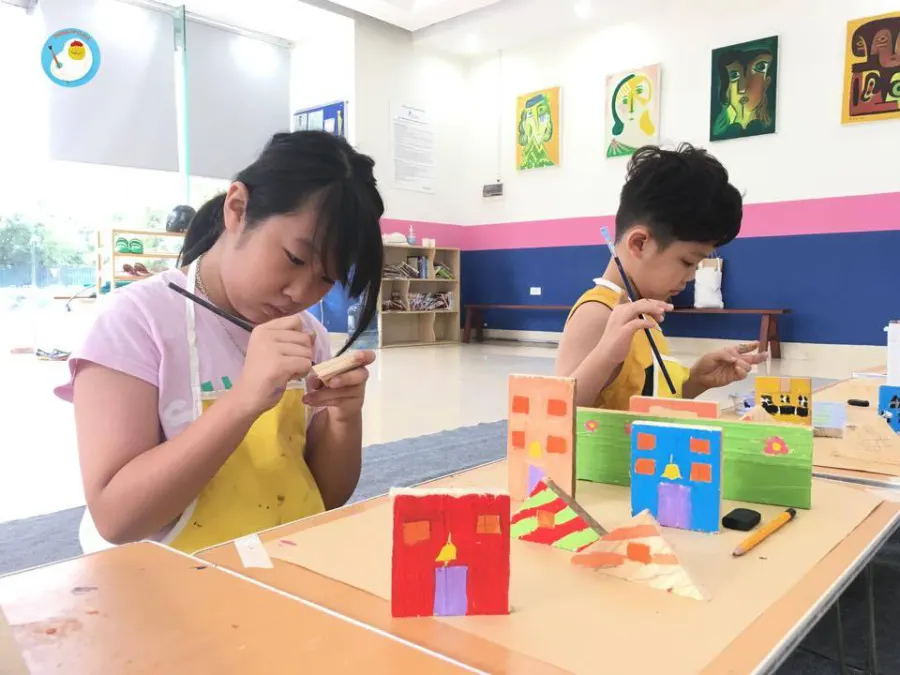 Trung Tâm Mỹ Thuật Trứng Ốp Class