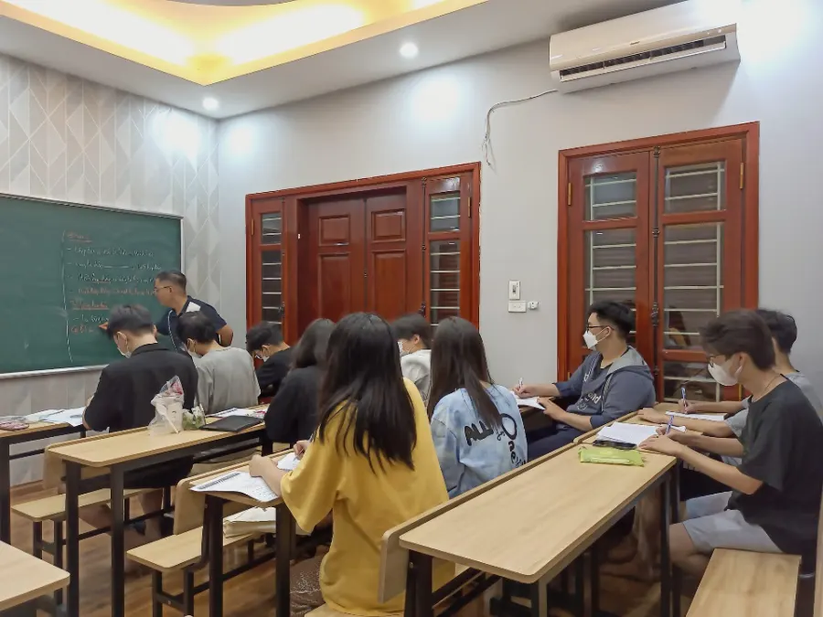 Trung Tâm Bồi Dưỡng Văn Hoá Và Nghệ Thuật