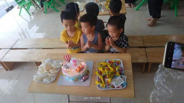 Trường Mầm Non Tia Nắng Nhỏ