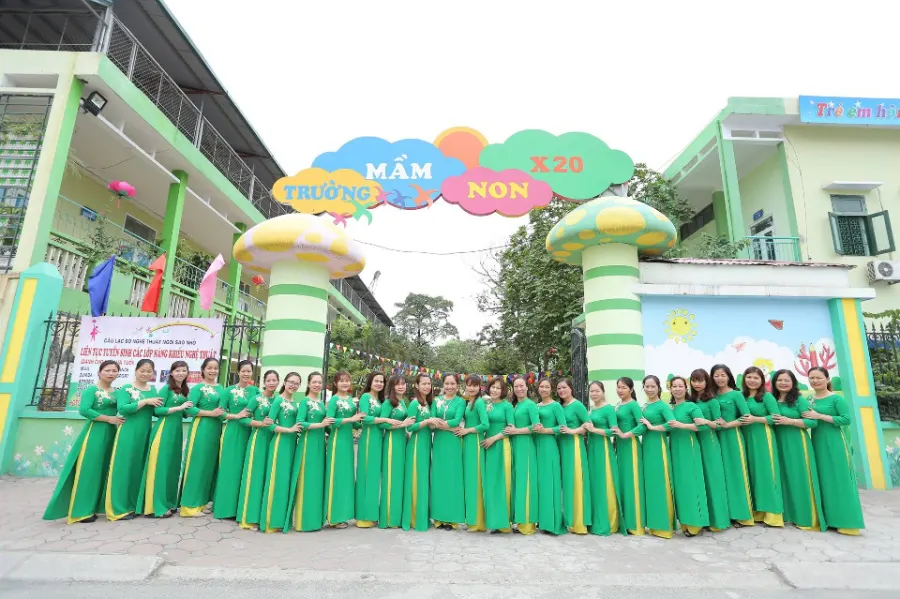 Trường Mầm Non X Hai Mươi