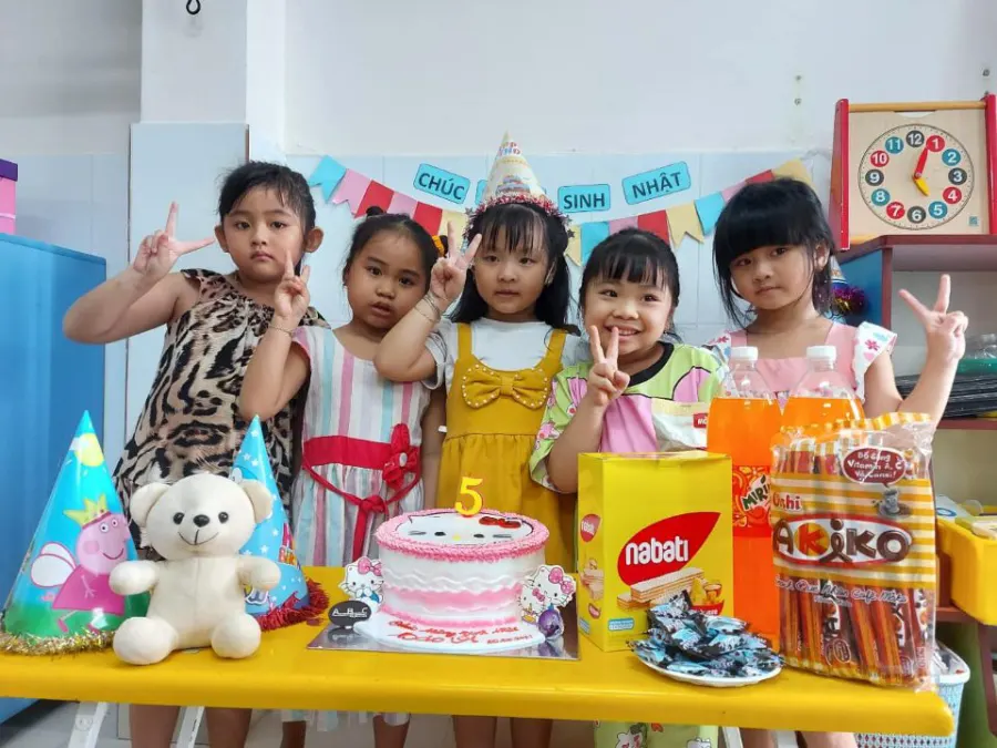 Trường Mầm Non Trẻ Thơ Việt
