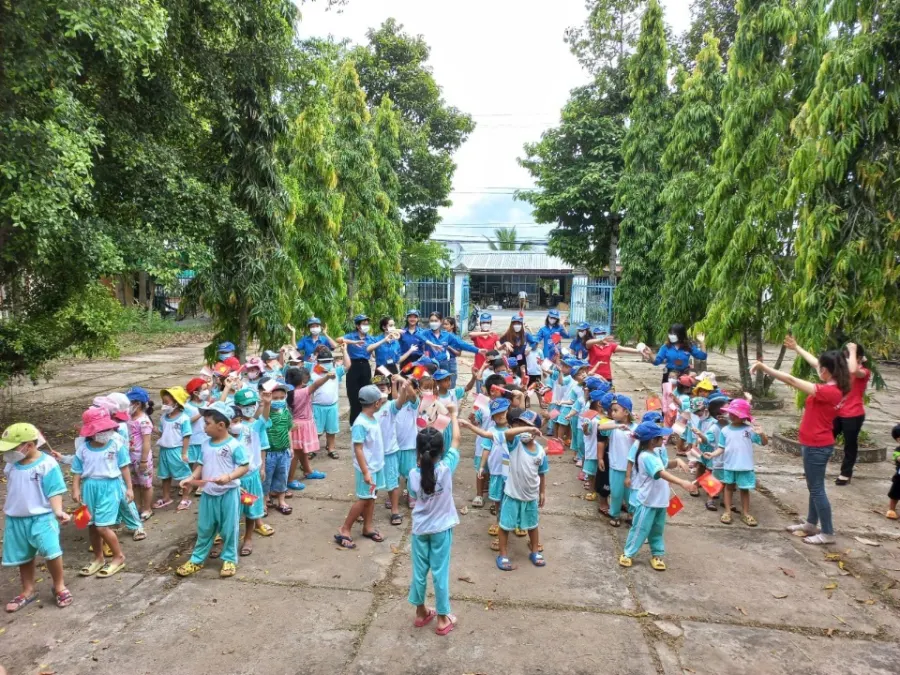 Trường Mẫu Giáo Hoa Lan