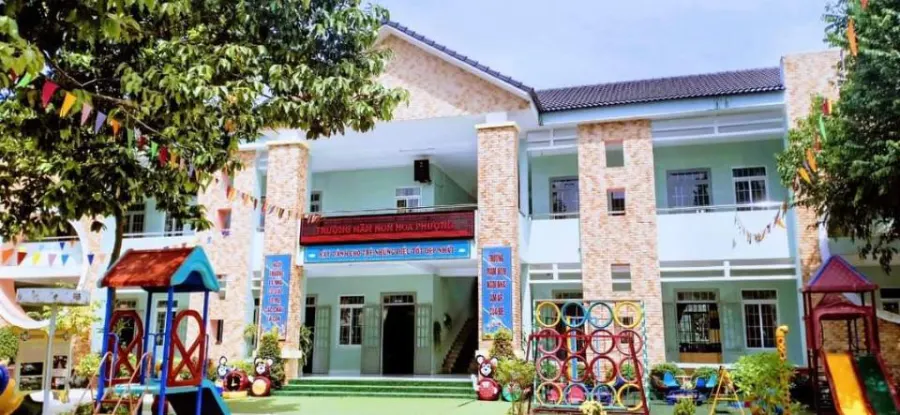 Trường Mầm Non Hoa Phượng