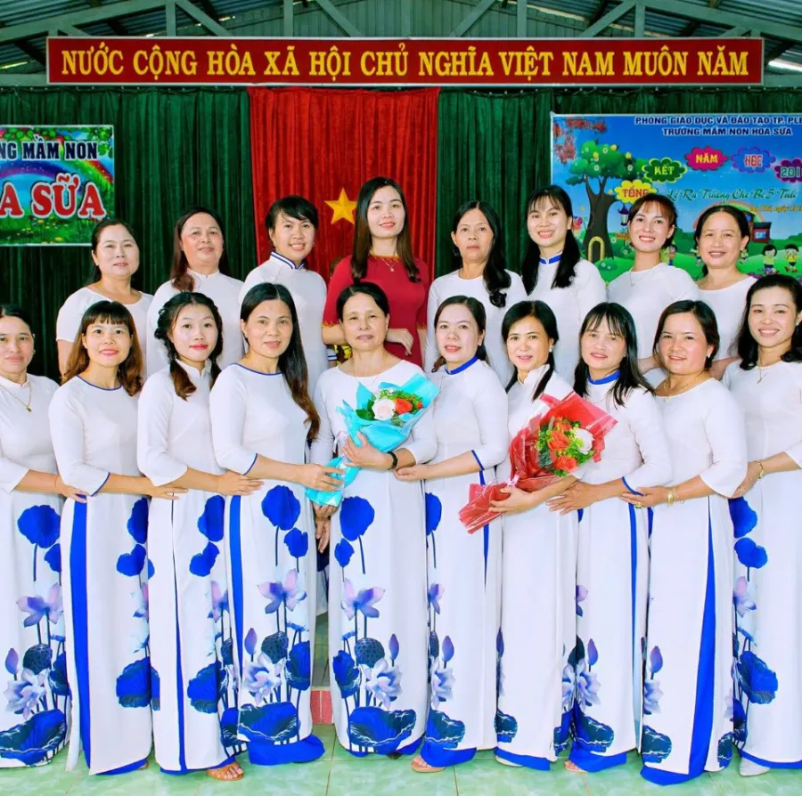 Trường Mầm Non Hoa Sữa
