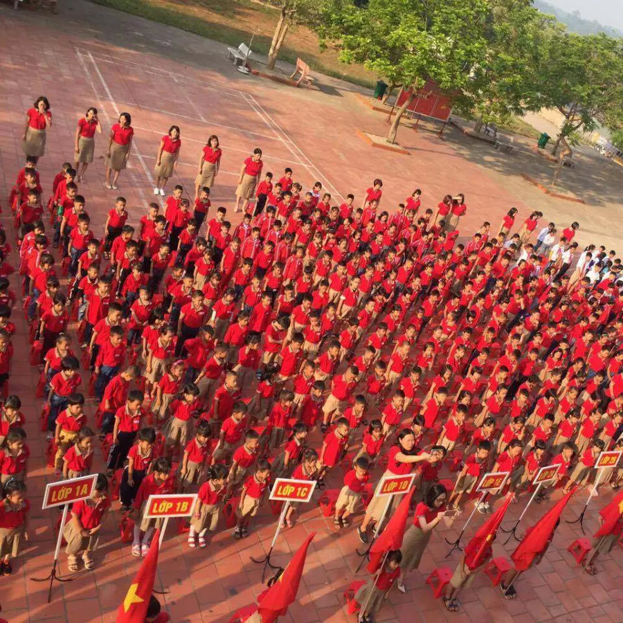 Trường Tiểu học Nguyễn Văn Thuần