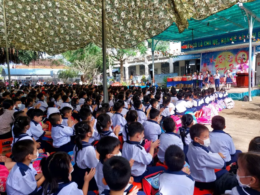Trường Tiểu Học Thị Trấn Giồng Trôm