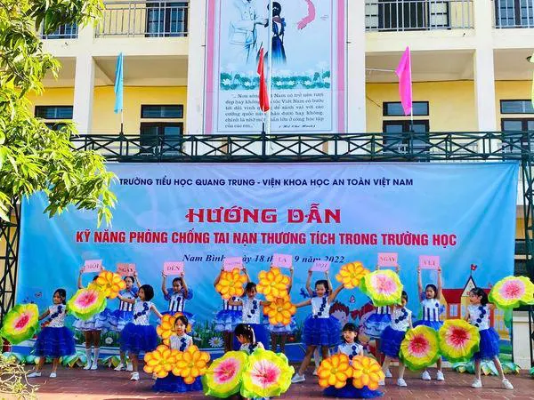 Trường Tiểu Học Quang Trung