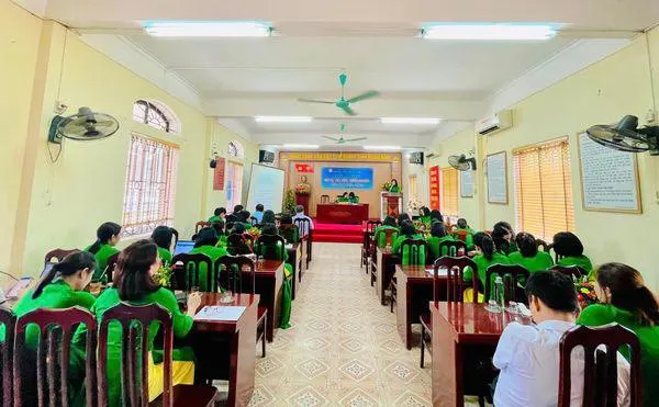 Trường Tiểu Học Sao Đỏ