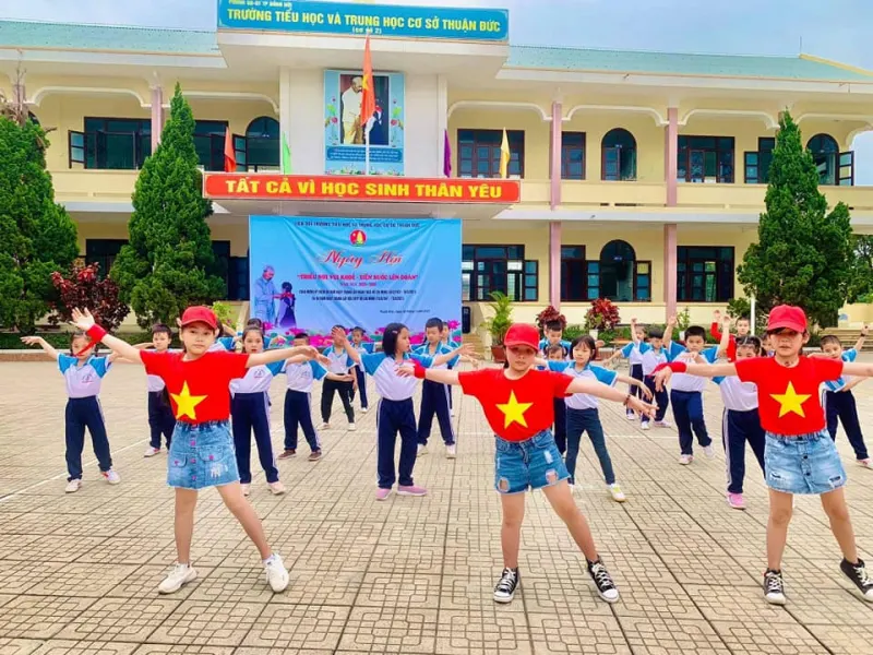 Trường Tiểu Học & THCS Thuận Đức