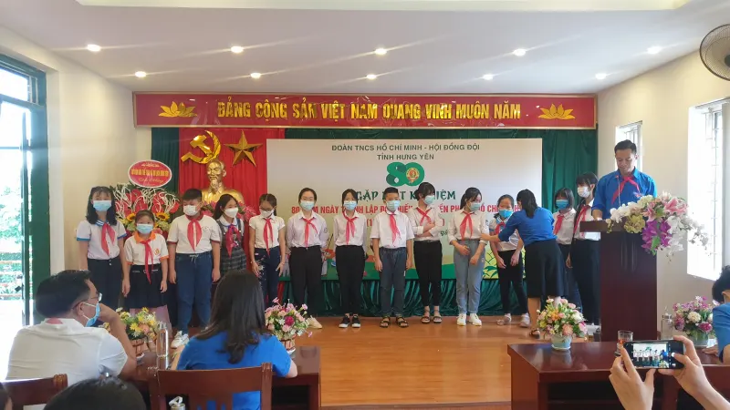 Trường Tiểu Học Hoàng Lê