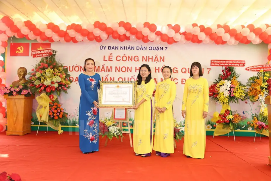 Trường mầm non Hoa Hồng