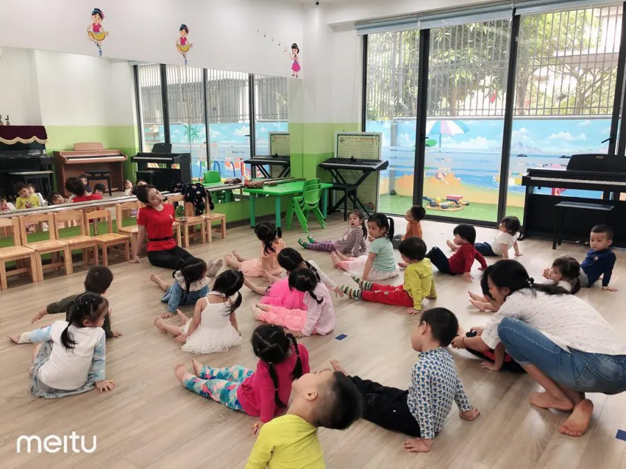 Trường mầm non quốc tế Apple Tree Montessori Pre - school