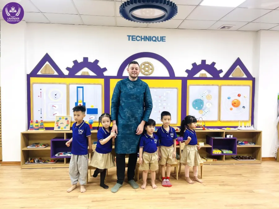 Mầm Non Song Ngữ Lavender (Lavender Kindergarten)