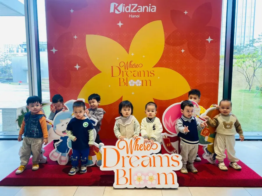 Mầm Non Những Người Bạn Nhỏ ( Little Friends Montessori ) - Nguyễn Ngọc Nại, Khương Mai