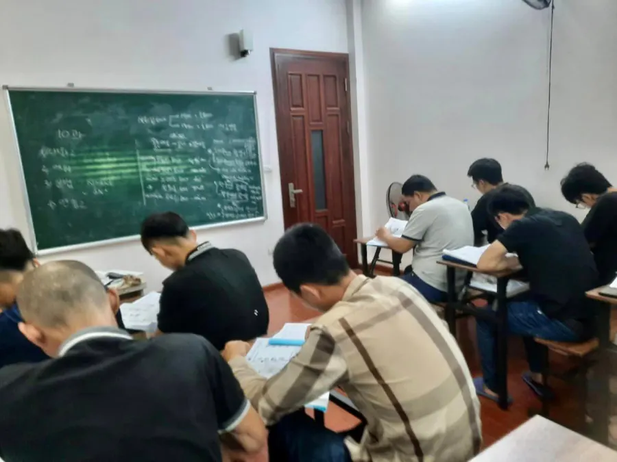 Trung tâm Ngoại Ngữ Phương Đông