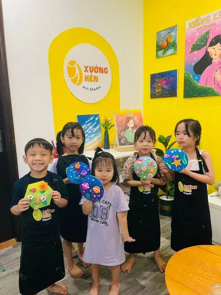 Hệ thống Xưởng Kén Art Studio - Mai Động