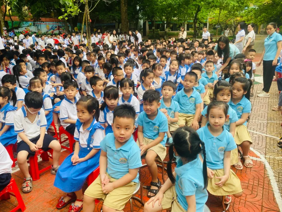 Mầm Non Thế Giới Trẻ Thơ (Kid's World Preschool)