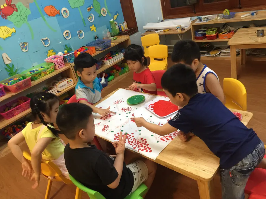 Mầm non Song ngữ Hoa Sen (LOTUS MONTESSORI) - Lĩnh Nam