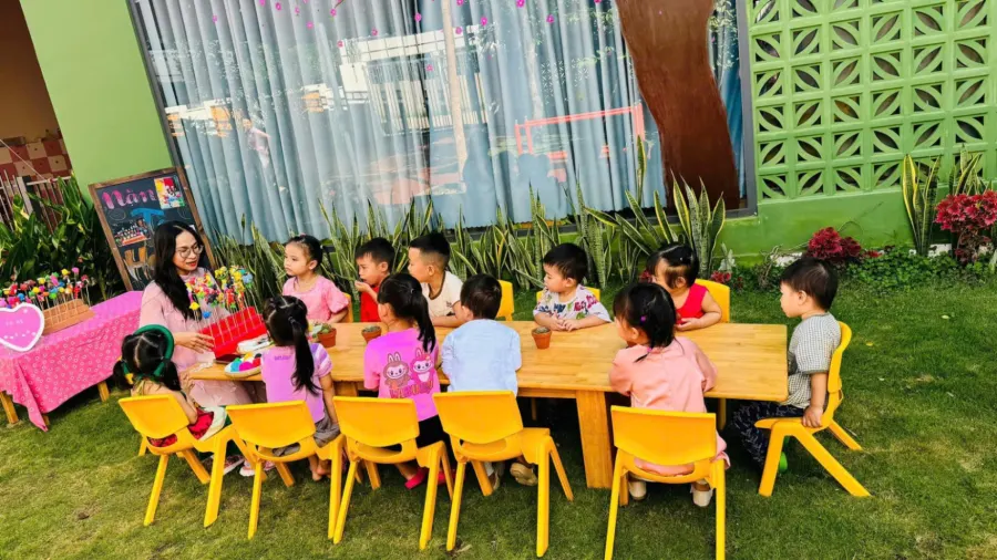 Trường Mầm Nhỏ Montessori