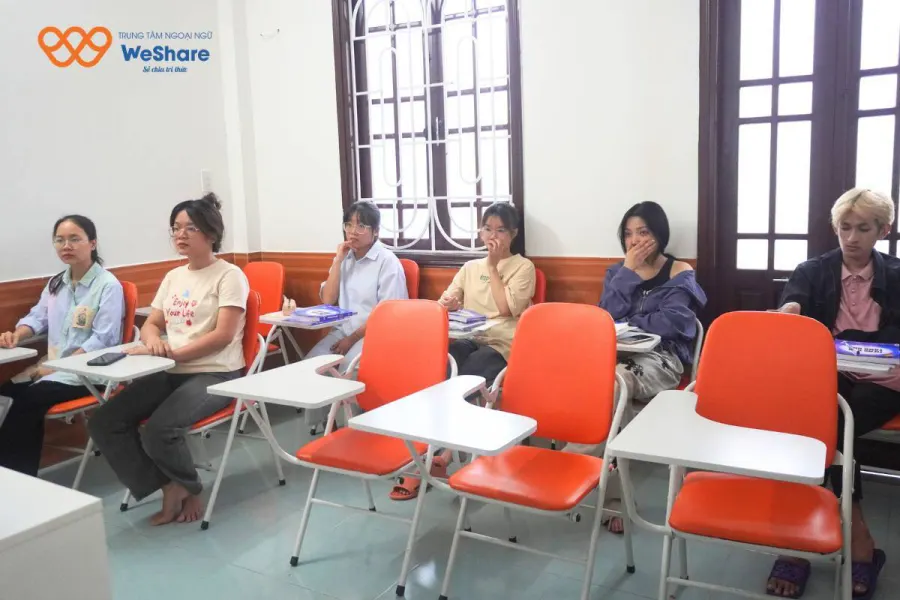 Trung tâm Ngoại ngữ We Share