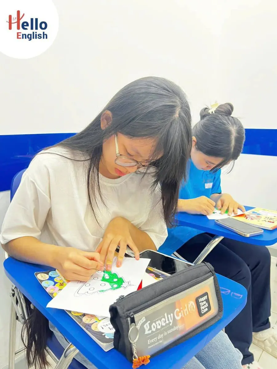 Trung tâm Anh ngữ Hello English
