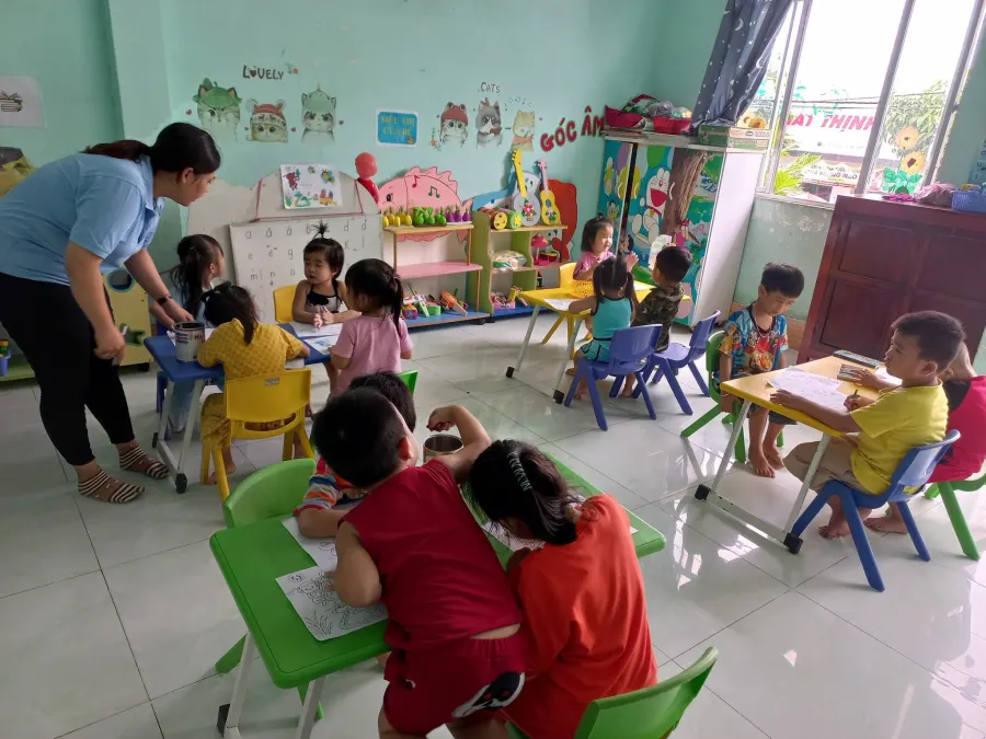 Trường Mầm Non Tư Thục Thỏ Trắng - Cần Đước