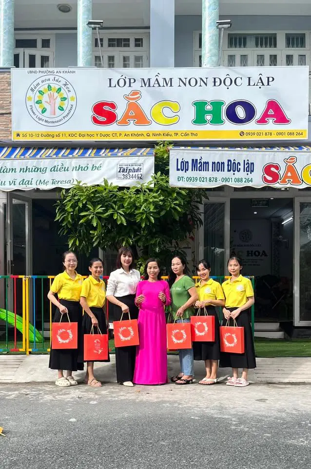 Trường Mầm non Sắc Hoa - Flower Light Montessori Preschool