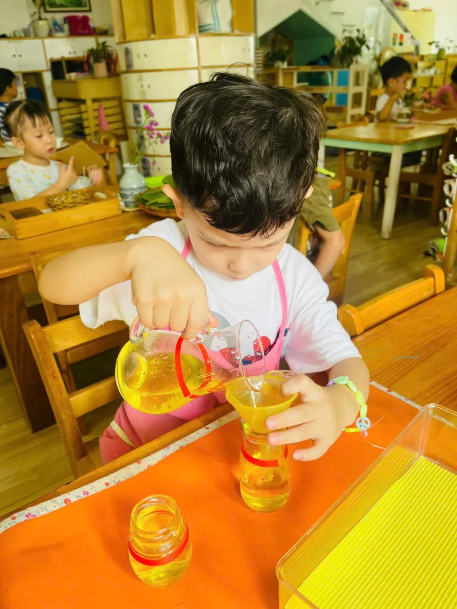 Trường Mầm non Gloria Rainbow Montessori