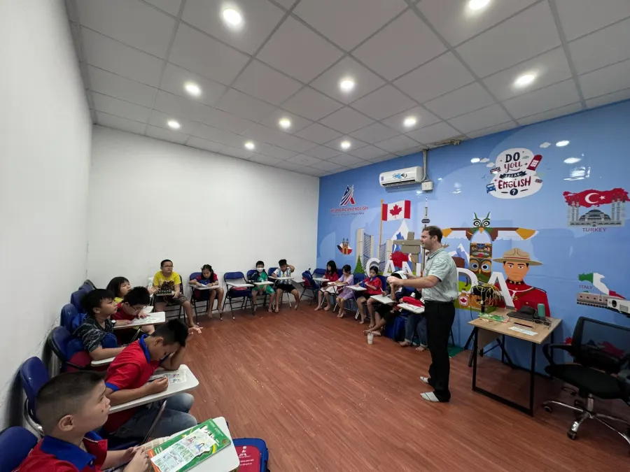 Học viện Tiếng Anh Mỹ - The American English