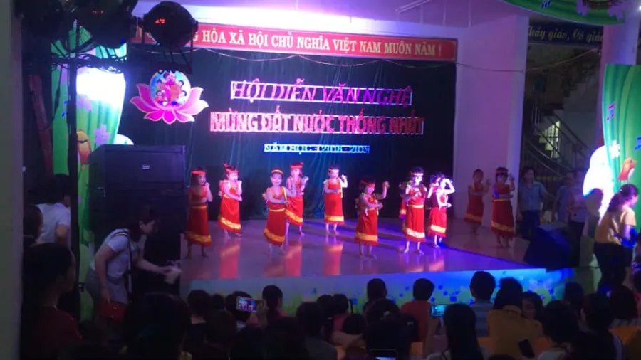 Trường mầm non Hồng Đào