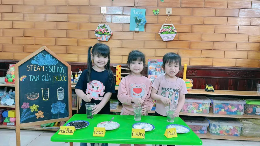 Trường Mầm non Ong Vàng