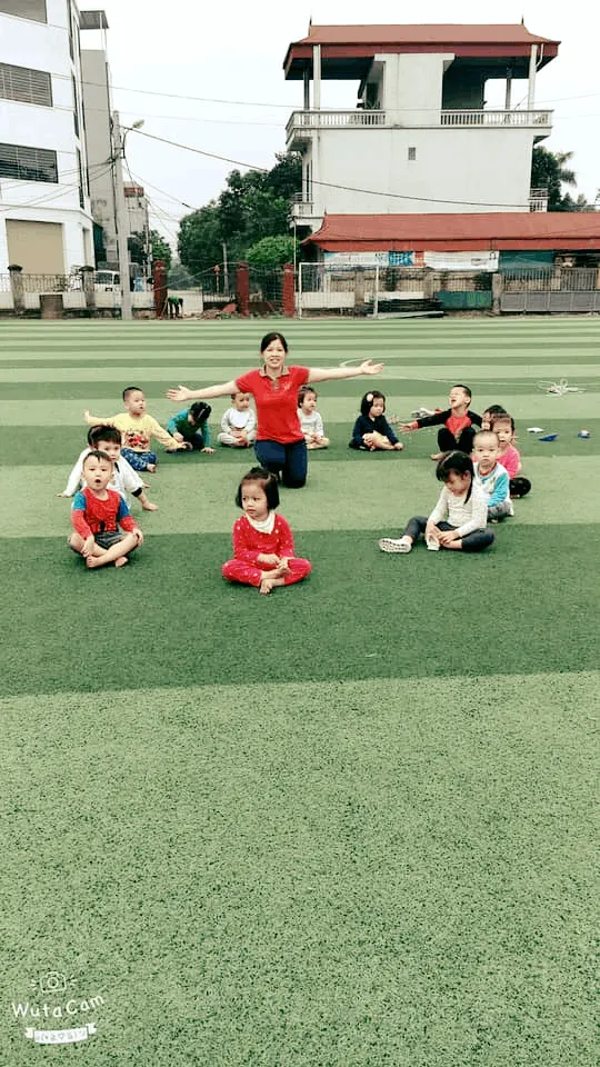 Mầm Non Mặt Trời Đỏ