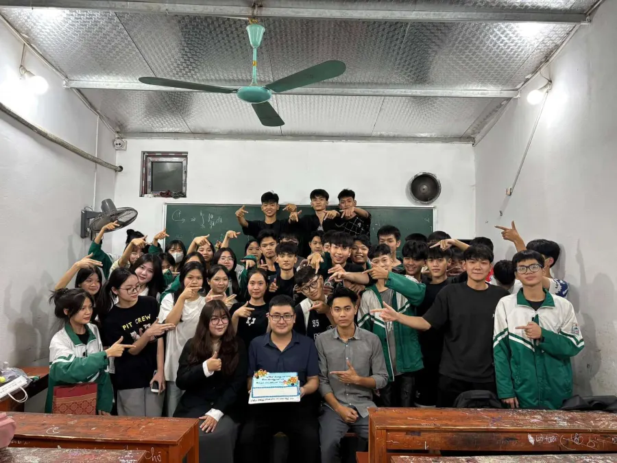 Trung tâm Bồi dưỡng kiến thức Thầy Sâm - CS2 Phú Lương