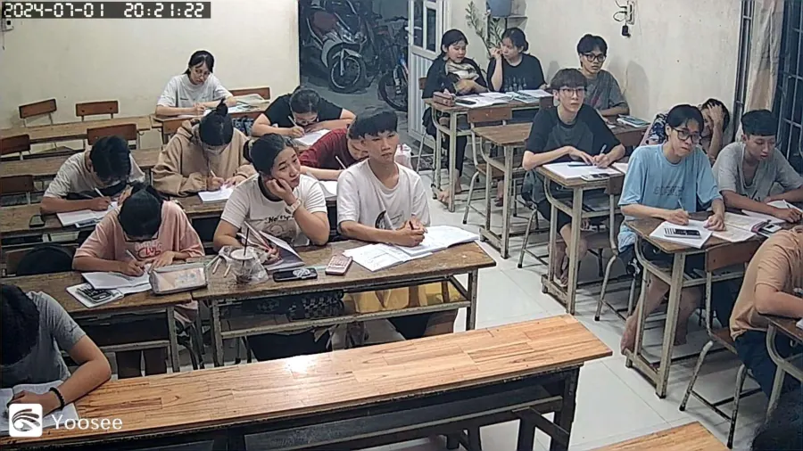 Trung tâm Bồi dưỡng Kiến thức Vật lý - Tiếng Anh