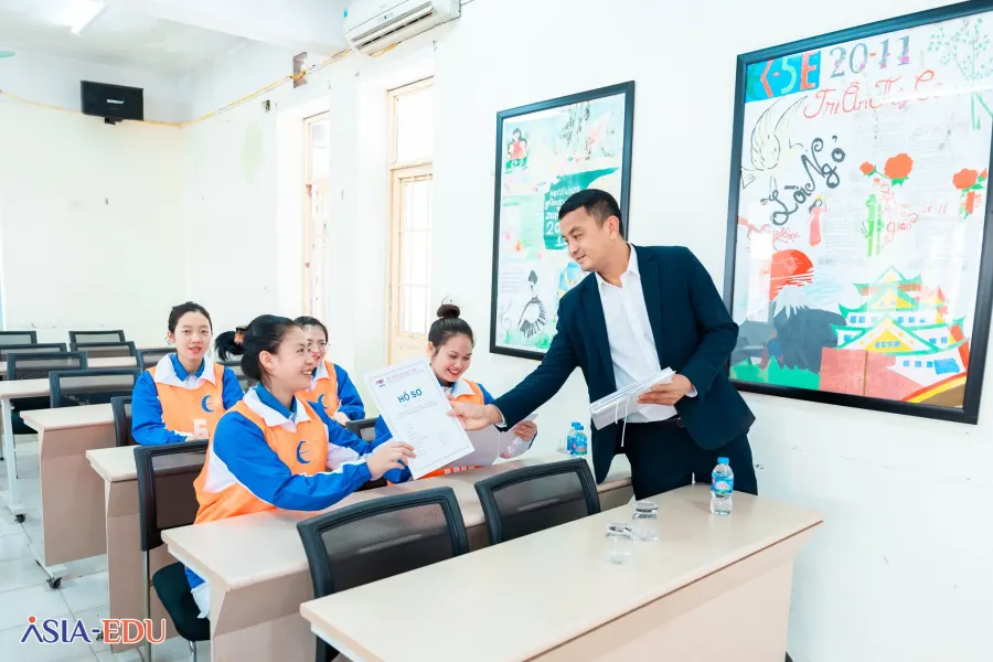 Trung tâm Xuất khẩu lao động và Du học Hoằng Hóa