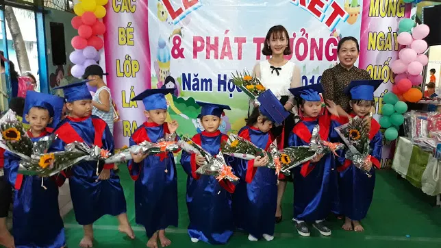 Trường mầm non Hoa Phượng Đỏ 1