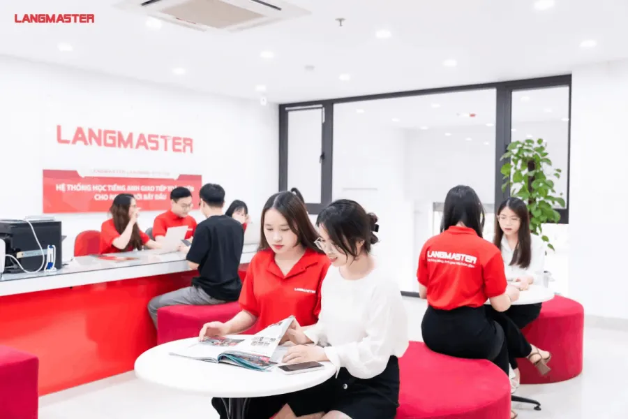 Trung tâm Tiếng anh giao tiếp Langmaster