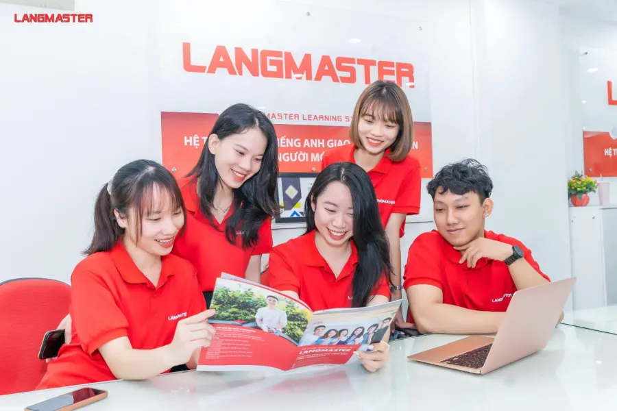 Trung tâm Tiếng anh giao tiếp Langmaster