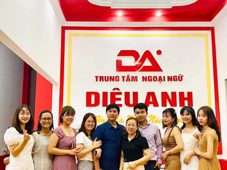 Trung tâm Ngoại ngữ Diệu Anh - Thị trấn Lâm