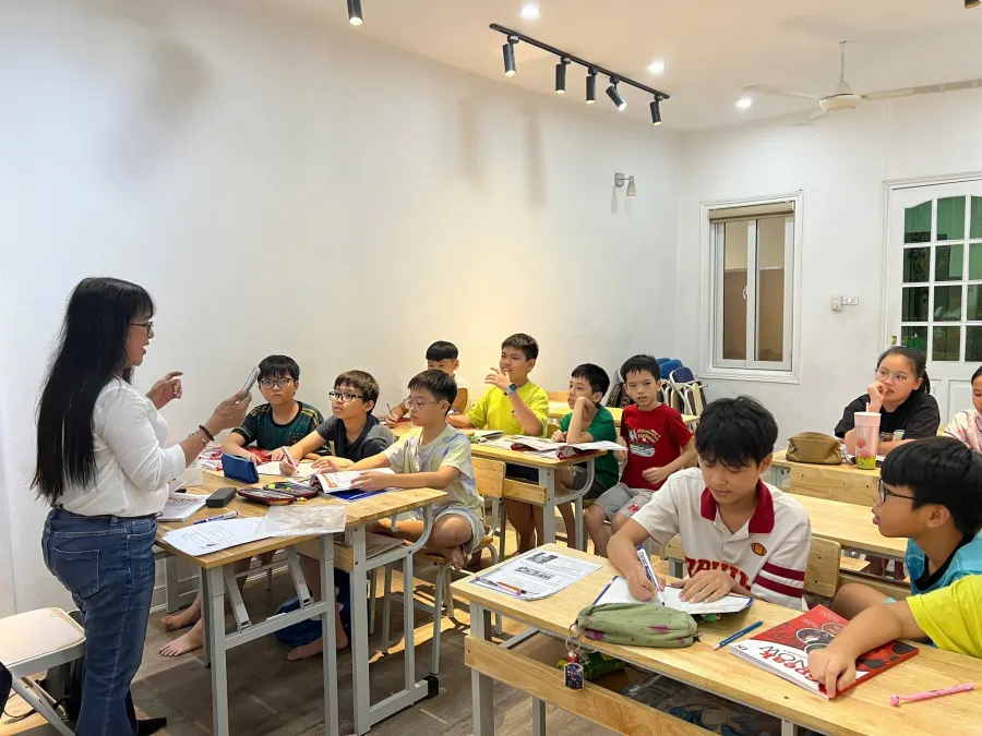 Trung tâm Luminar English