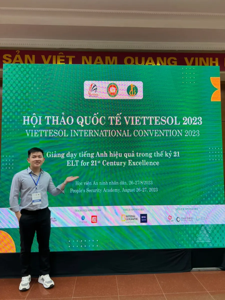 Lớp Tiếng Anh Mr. Long