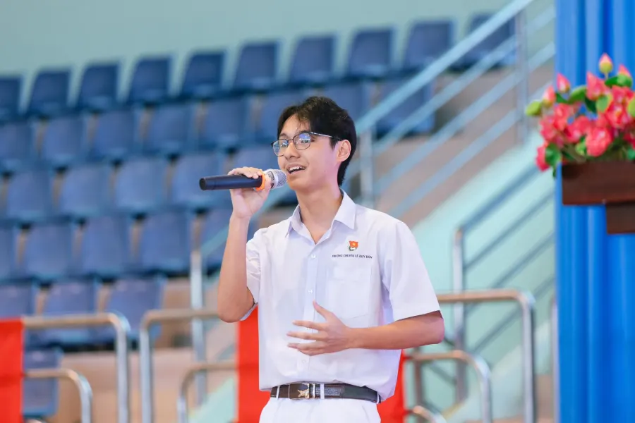 Trường THPT Chuyên Lê Quý Đôn