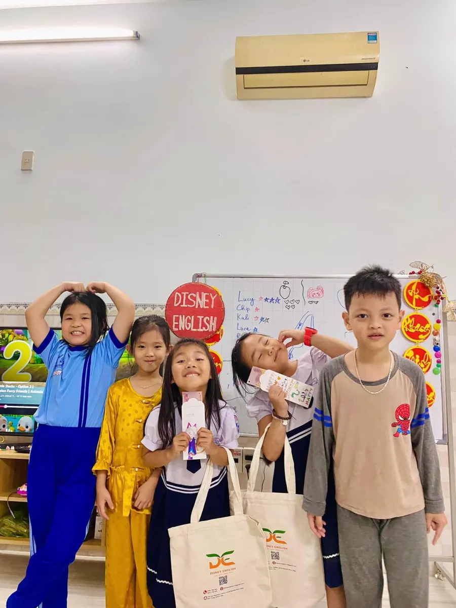 Lớp Kèm Tiếng Anh Disney English