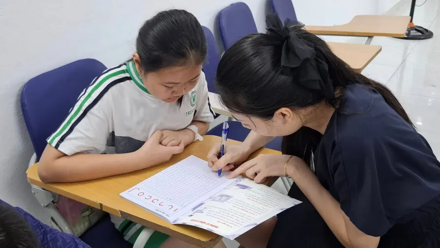 Trung tâm Ngoại Ngữ Englishzone
