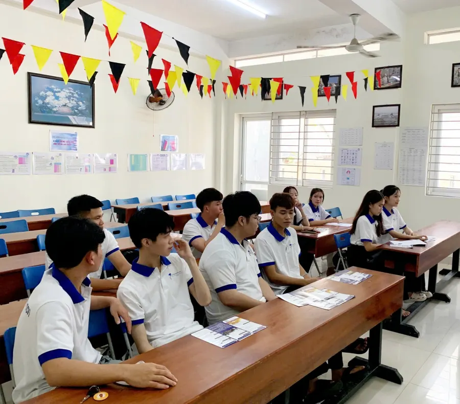 Trường Cao đẳng Nghề Nguyễn Văn Trỗi