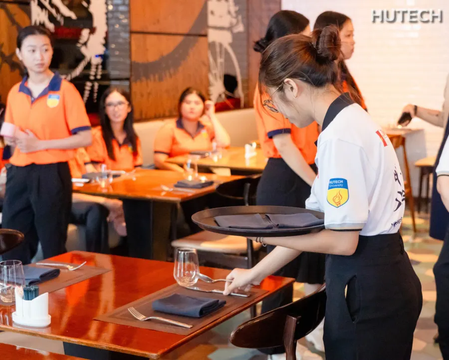 Trường Đại học Công nghệ Tp.HCM - HUTECH - Hitech Park