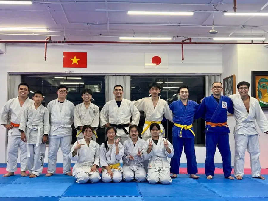 Câu lạc bộ Võ thuật Việt Nhật -Vietnhatclub Centre - Tây Hồ