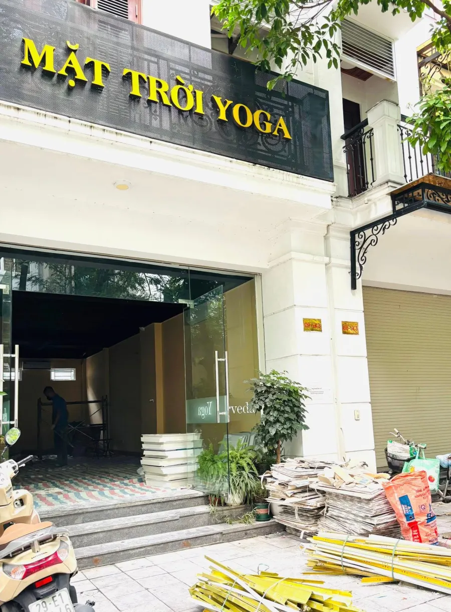 Trung tâm Mặt Trời Yoga
